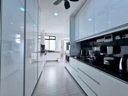 astrid-meadows photo thumbnail #14